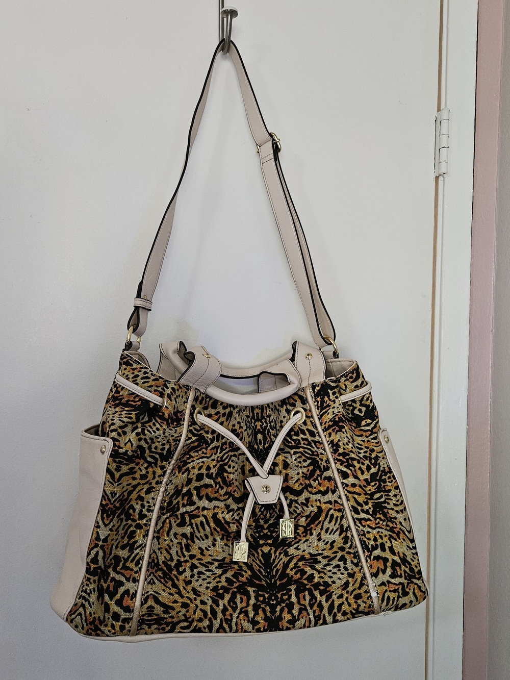 JLo Leopard-Print Drawstring Tote Bag with Cream Trim - Picture 2 of 6